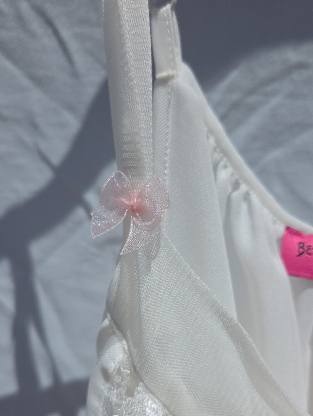 Betsey Johnson White Sheer Lace Chemise Slip. Size Med - Picture 2 of 4